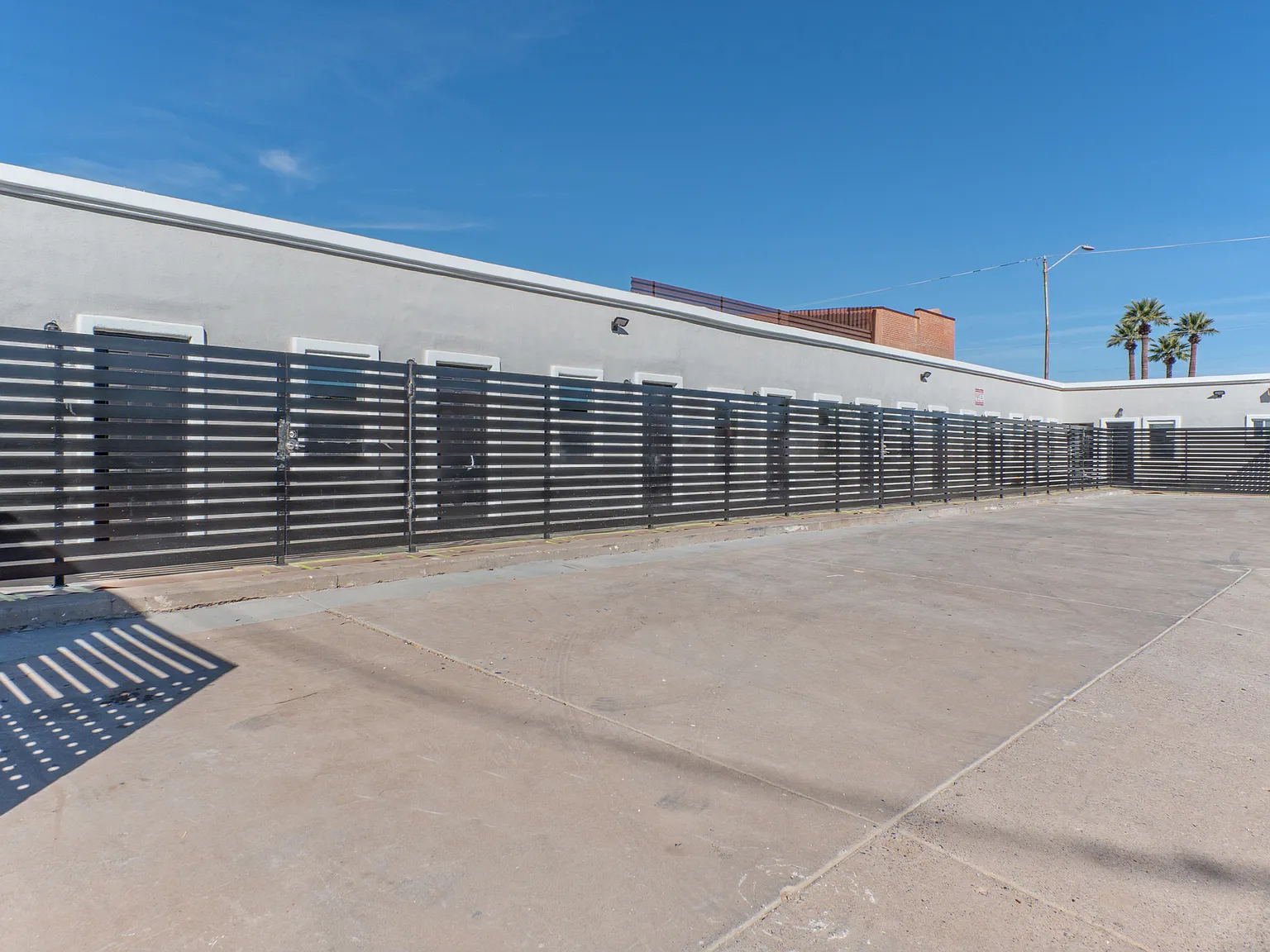 Studios on Van Buren — Photo 1