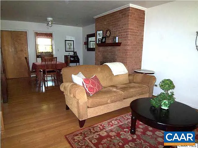 2 bed, 1.0 bath, 1000 sqft, $1,875 — Photo 4