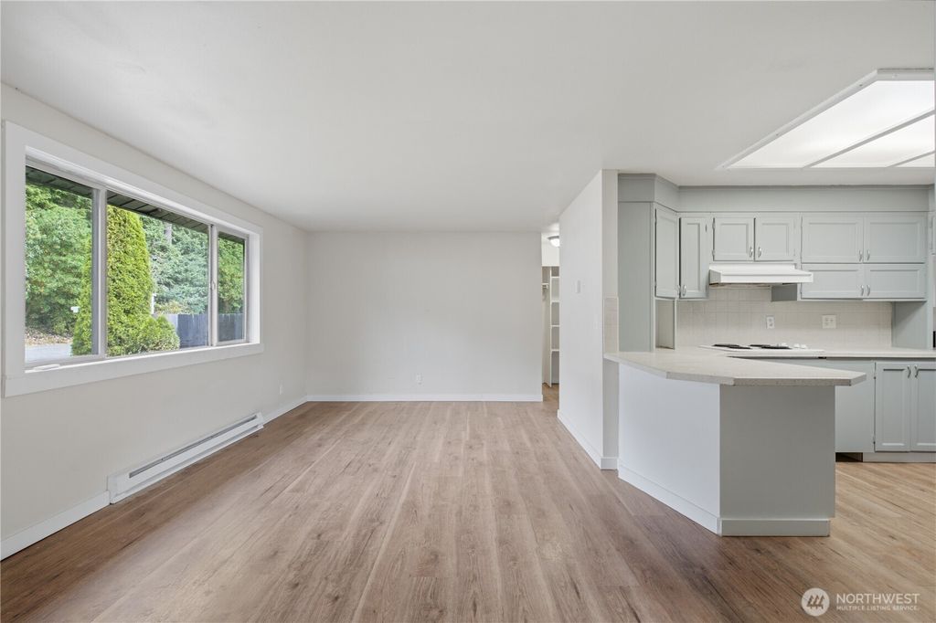 Apartment in Bremerton, West Park - More
