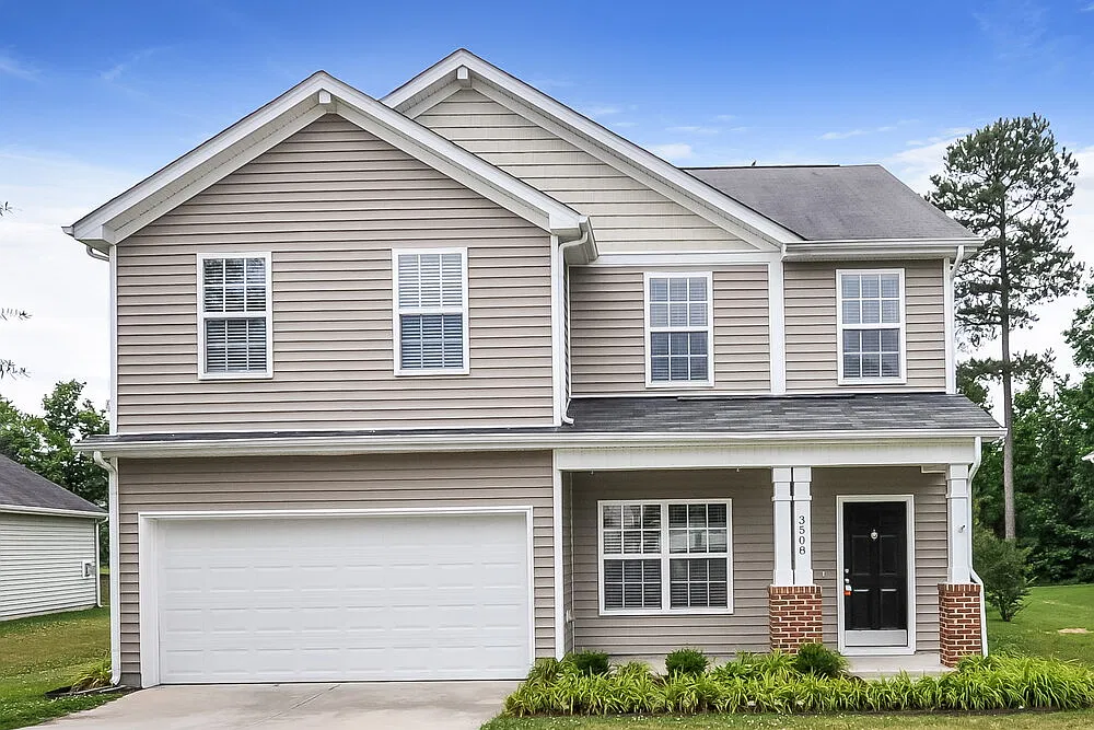 4 bed, 2.5 bath, 2375 sqft, $2,595 — Photo 1
