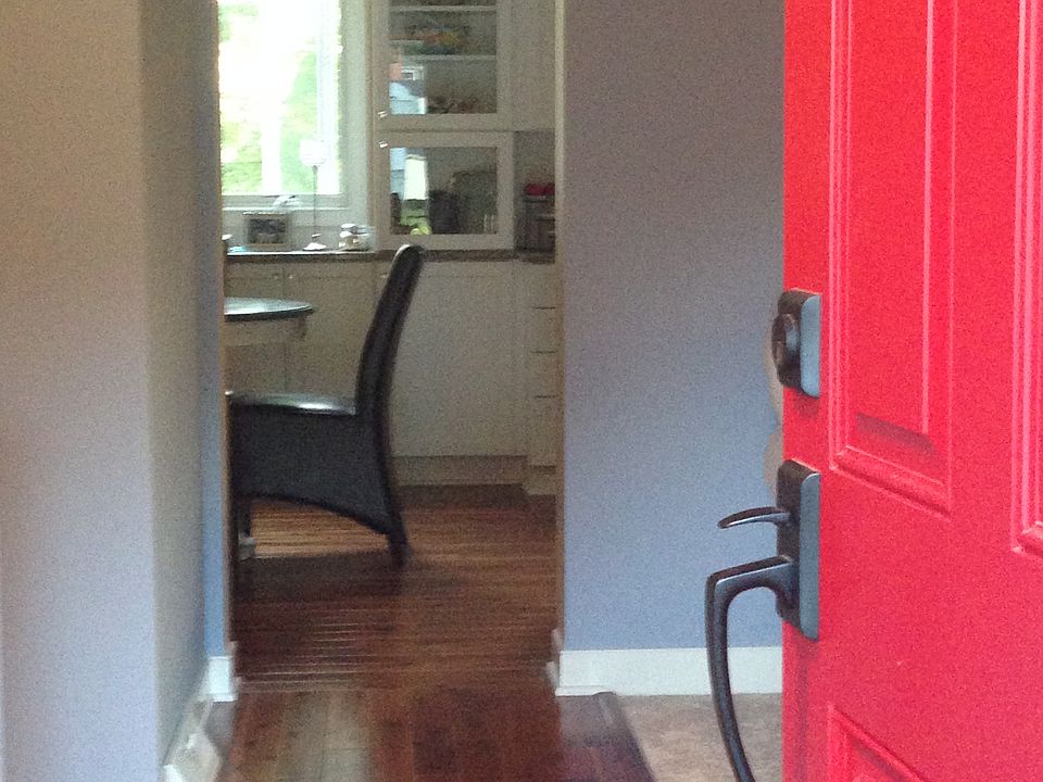 1st image of 352 Plymouth Dr