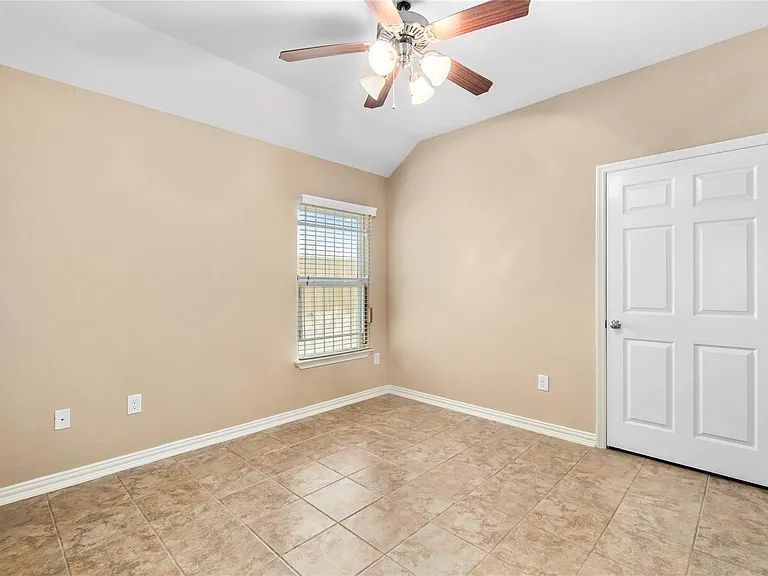 5212 New Orleans St — Photo 11
