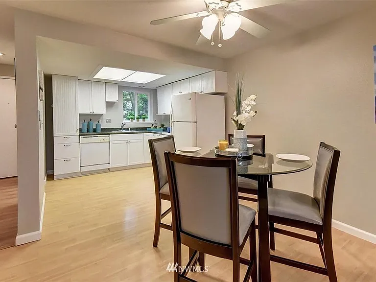 9398 Redmond Woodinville Rd NE — Photo 7