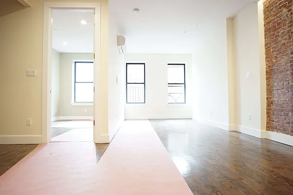 Rented by Lofts and Flats LLC | media 23