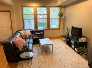1852 N Washtenaw Ave APT 2, Chicago, IL 60647