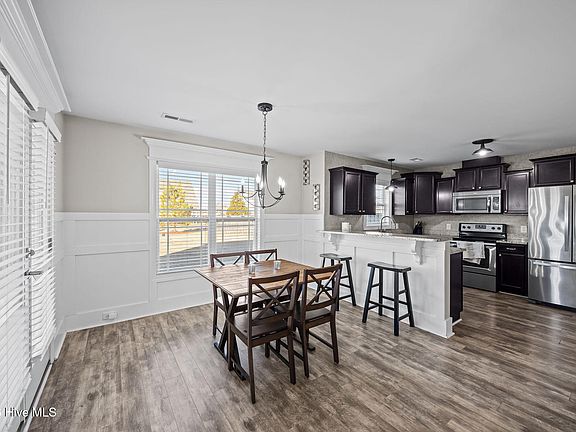 3rd image of 2203 Great Laurel Court