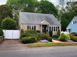 4 Greenwood Rd, Peabody, MA 01960