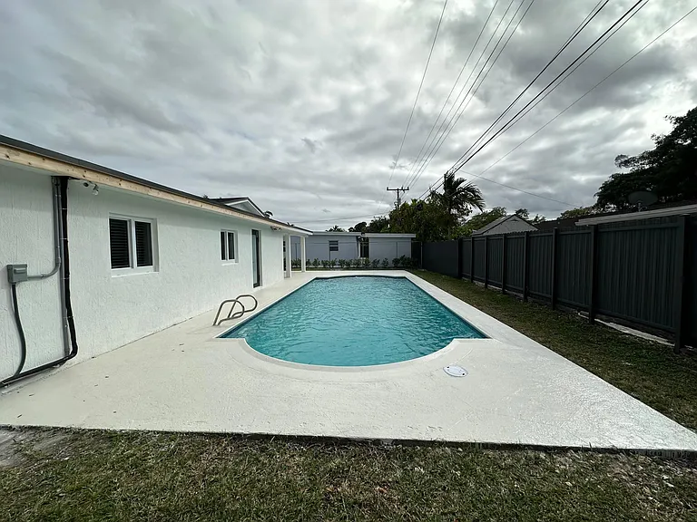Backyard/Pool
