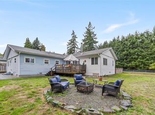 450 Aurora St, Parksville, BC V9P 1L3
