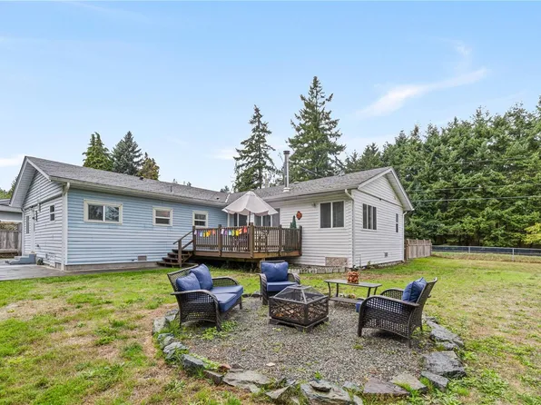 450 Aurora St, Parksville, BC V9P 1L3