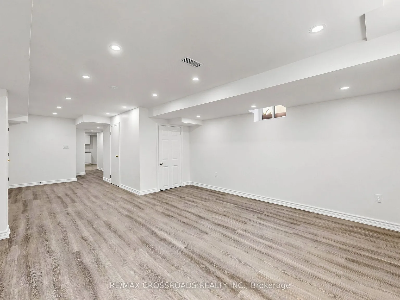2 bed, $1,999 — Photo 4