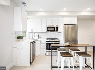 2556 University Pl NW #201, Washington, DC 20009