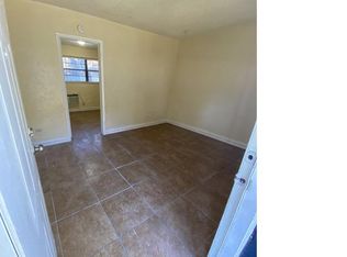 820 NW 70th St #10, Miami, FL 33150