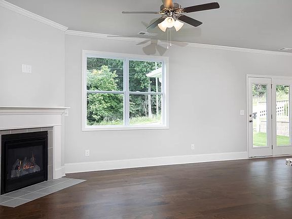 3rd image of 6504 Crosscreek Ln
