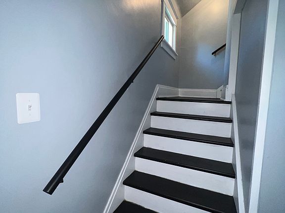 3rd image of 234 Kinsey Ave Floor 1