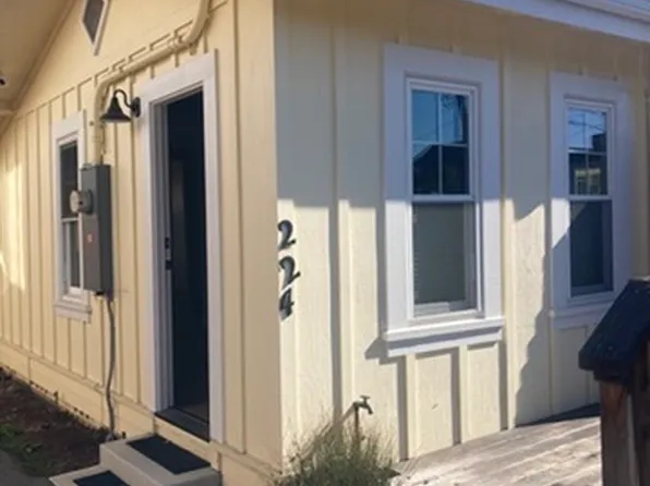 224 12th Ave, Santa Cruz, CA 95062