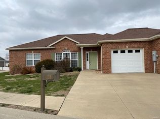 131 Saint Christopher Ct, Mascoutah, IL