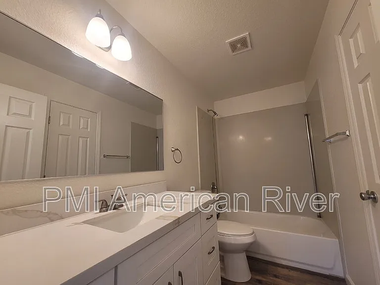 7143 Bacchini Ave — Photo 12