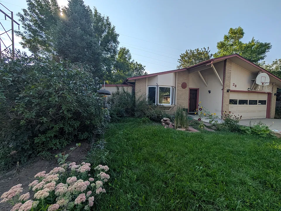28 James Cir