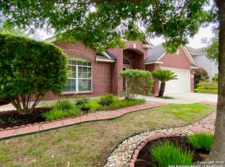 1776 Oakmont Cir, New Braunfels, TX 78132