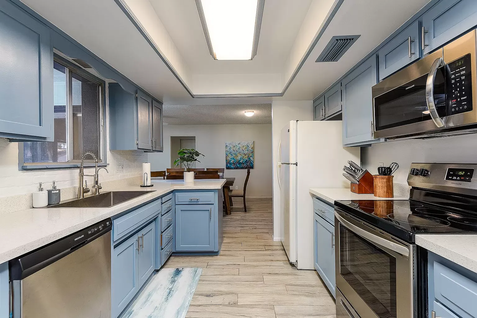 5 bed, 2057 sqft, $700 — Photo 3