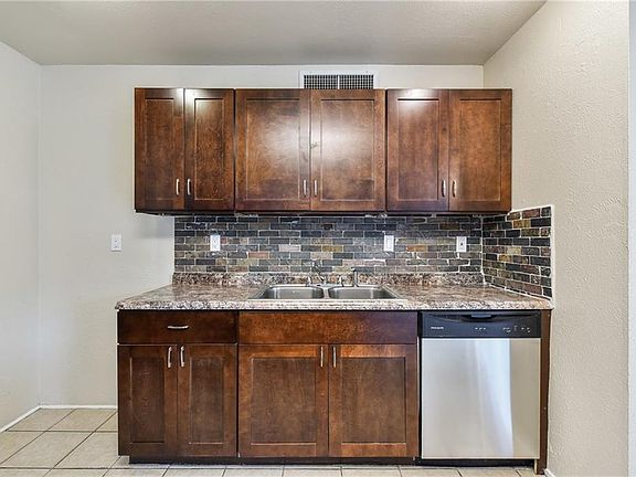 5th image of 10210 Sweet Gum St