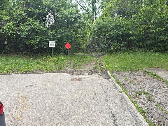 5th image of 2261 Roxanna Dr
