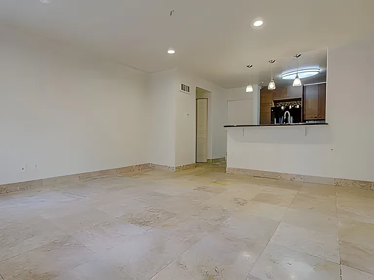 3550 Lebon Dr #6123 — Photo 2