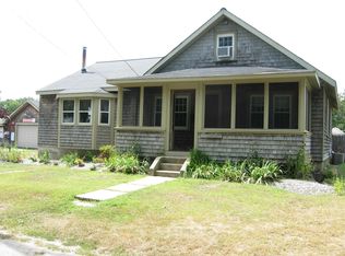 145 Irving Rd, Warwick, RI 02888