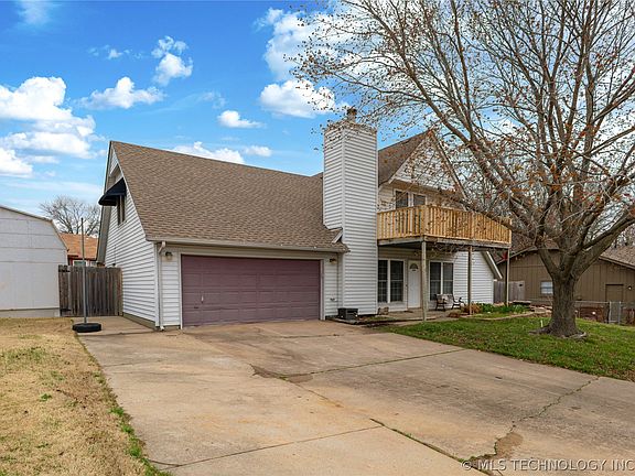 3rd image of 4208 W Vandalia St
