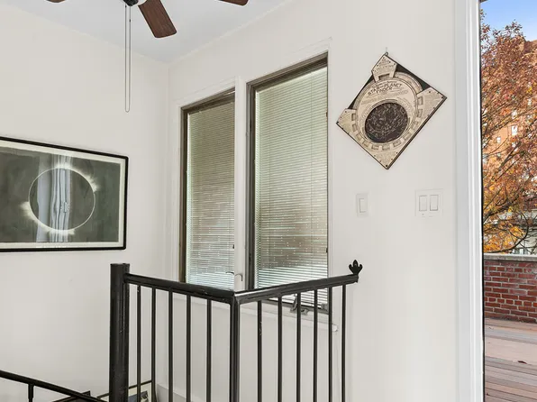 471 West 22nd Street image 8 of 11