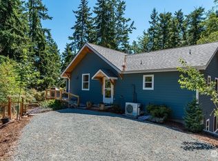 713 NE Circle Dr, Coupeville, WA