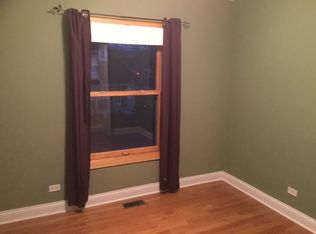 1348 Queensgreen Cir, Naperville, IL 60563