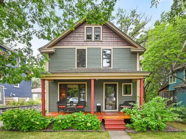 699 Delaware Ave, Saint Paul, MN 55107