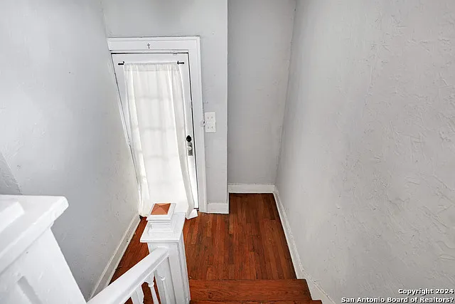 527 Fulton Ave #1 — Photo 4