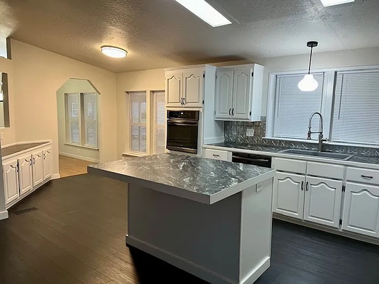 2159 Hastings Ln SE — Photo 12