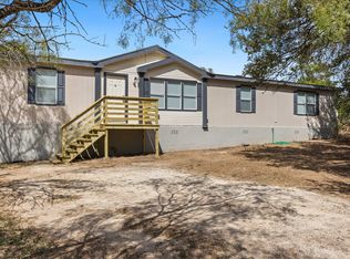 411 Texas Oak Dr, Cedar Creek, TX 78612