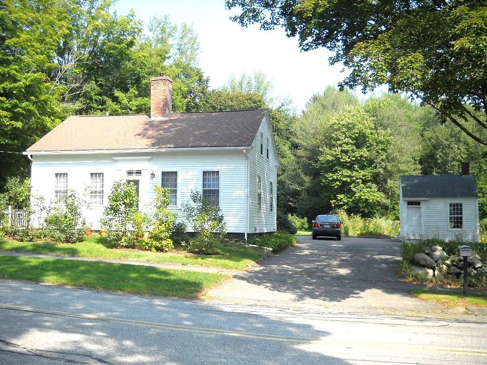 26 West St, Petersham, MA 01366 Zillow