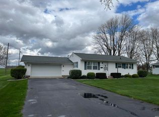 308 Arnold St, Bourbon, IN 46504