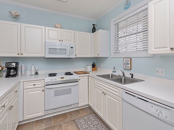 5th image of 4687 Wild Iris Dr APT 203