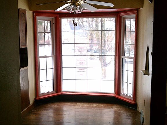 4th image of 2608 Oak Park Ave