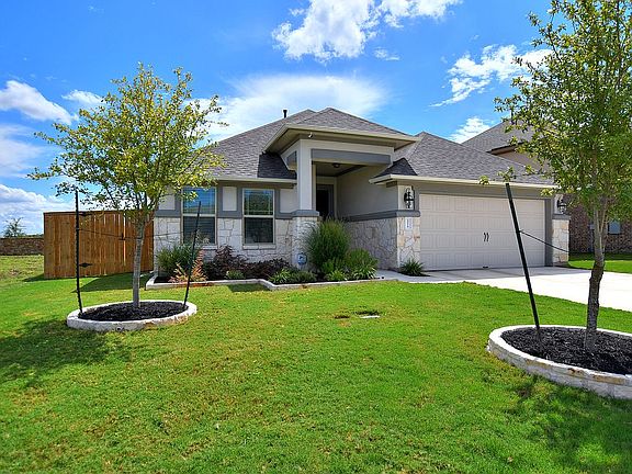 2nd image of 2216 Montesol Ln