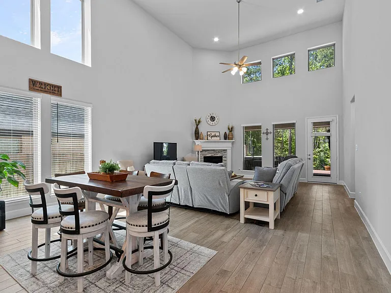 282 Sky Top Dr — Photo 14