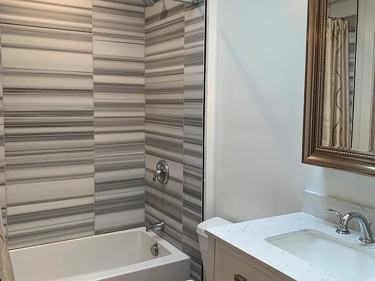 3853 N Damen Ave #CH — Photo 10