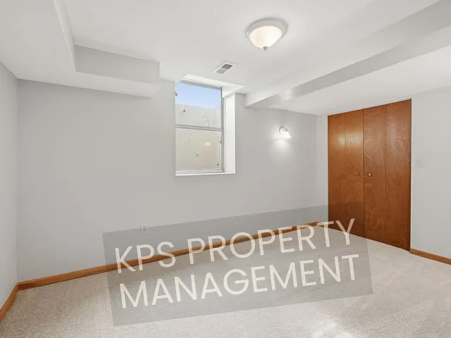 1915 Cypress Ln — Photo 15