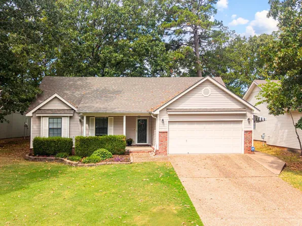 27 Oak Ridge Dr, Maumelle, AR 72113