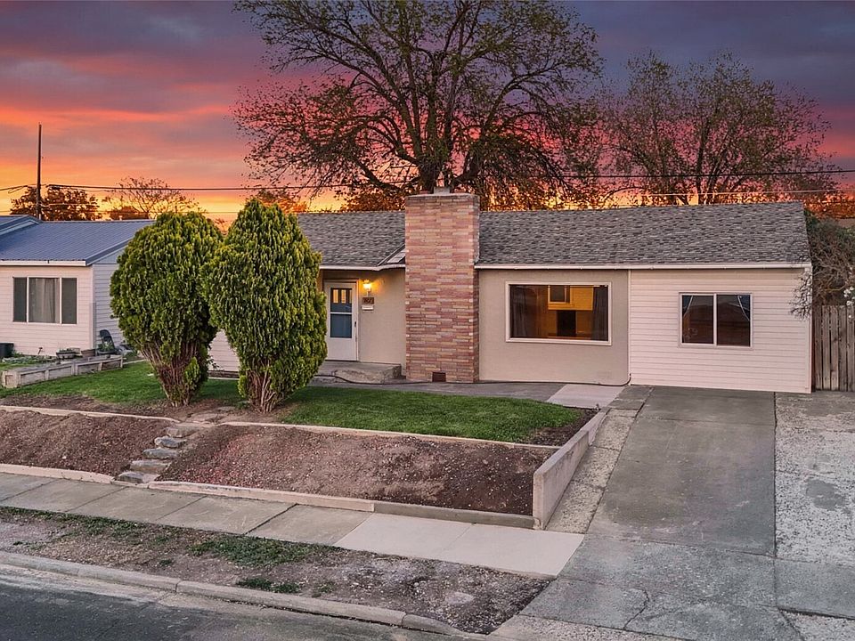 1st image of 807 S Hawthorne Drive