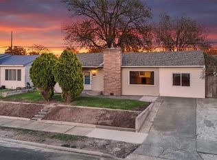 807 S Hawthorne Dr, Moses Lake, WA 98837