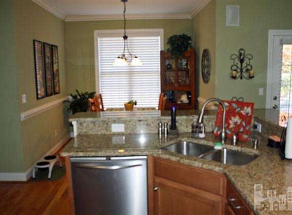 4th image of 6067 Willow Glen Dr