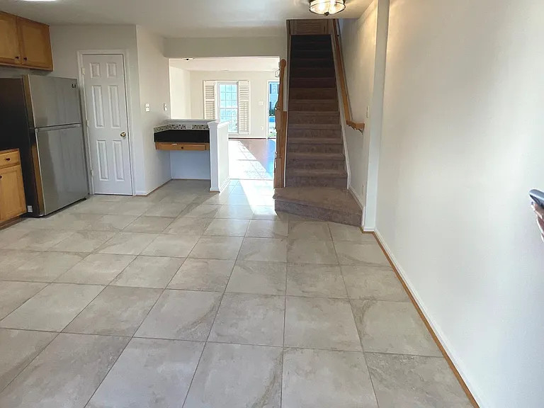 42793 Pilgrim Sq — Photo 9